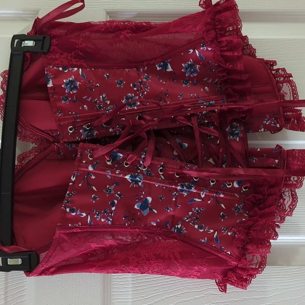 Adore Me Red Floral Satin Lace Corset - Picture 3 of 5